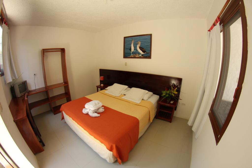 Hostal La Gran Tortuga Puerto Villamil Buitenkant foto