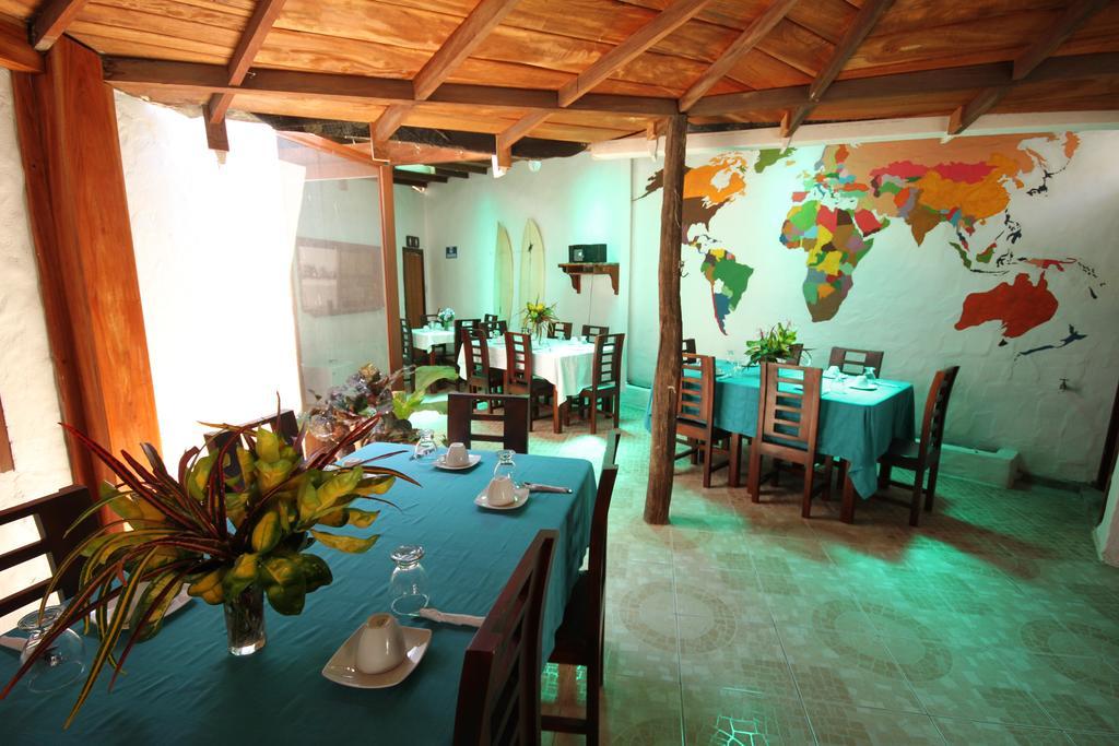 Hostal La Gran Tortuga Puerto Villamil Buitenkant foto