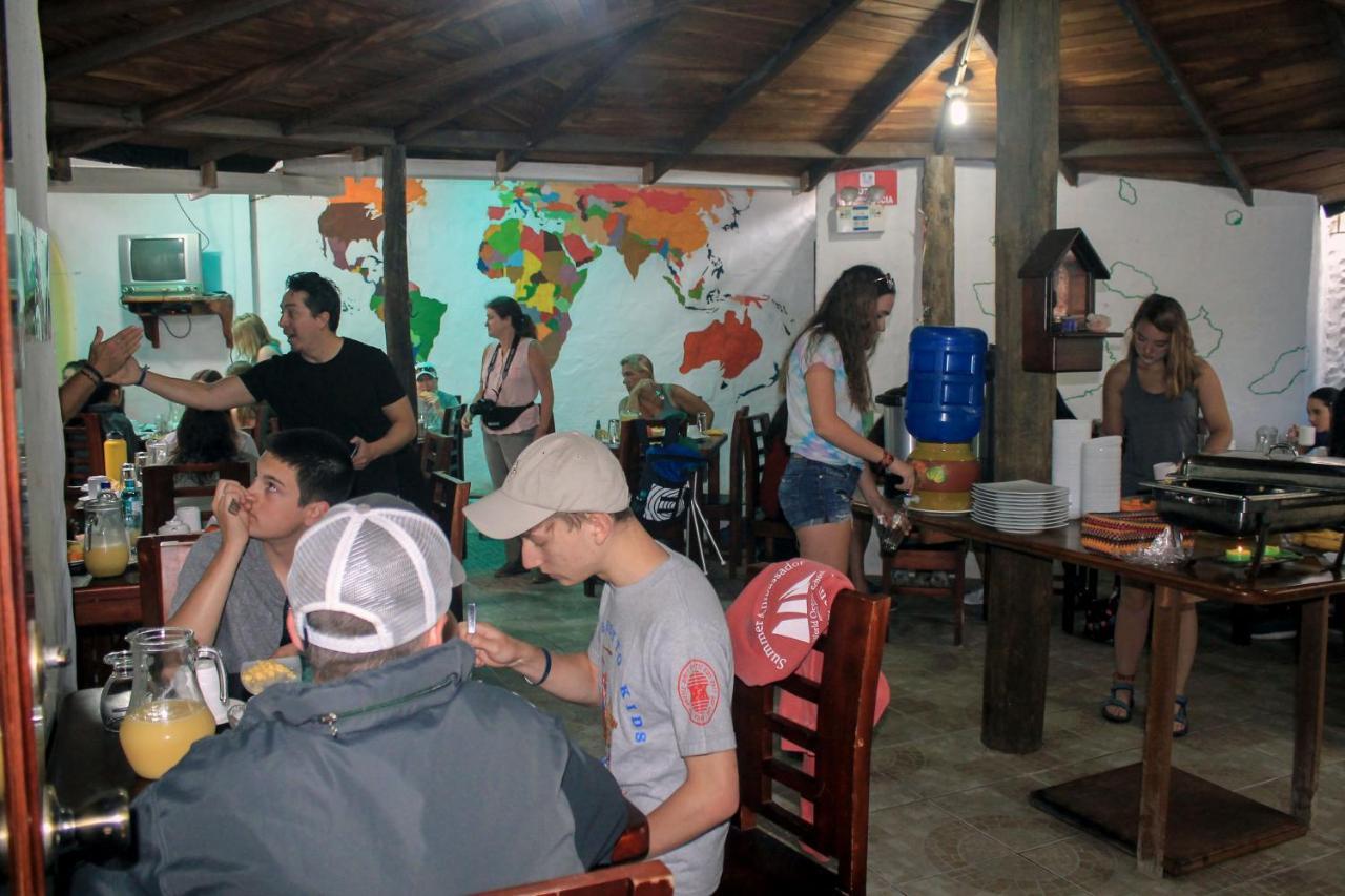 Hostal La Gran Tortuga Puerto Villamil Buitenkant foto