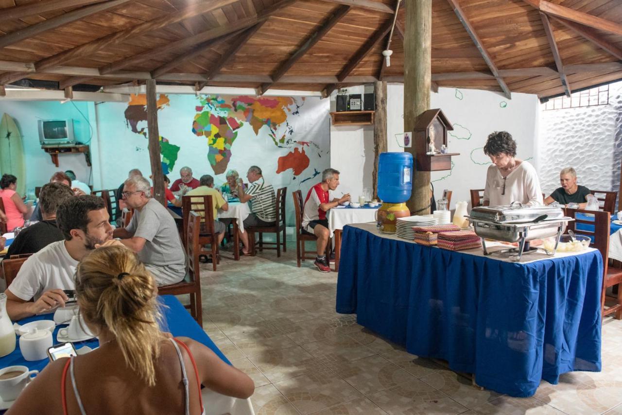 Hostal La Gran Tortuga Puerto Villamil Buitenkant foto